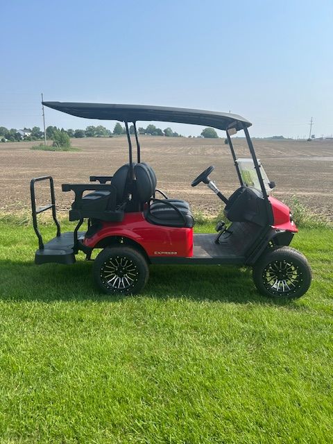 2025 E-Z-GO Express 4 Gas for Sale
