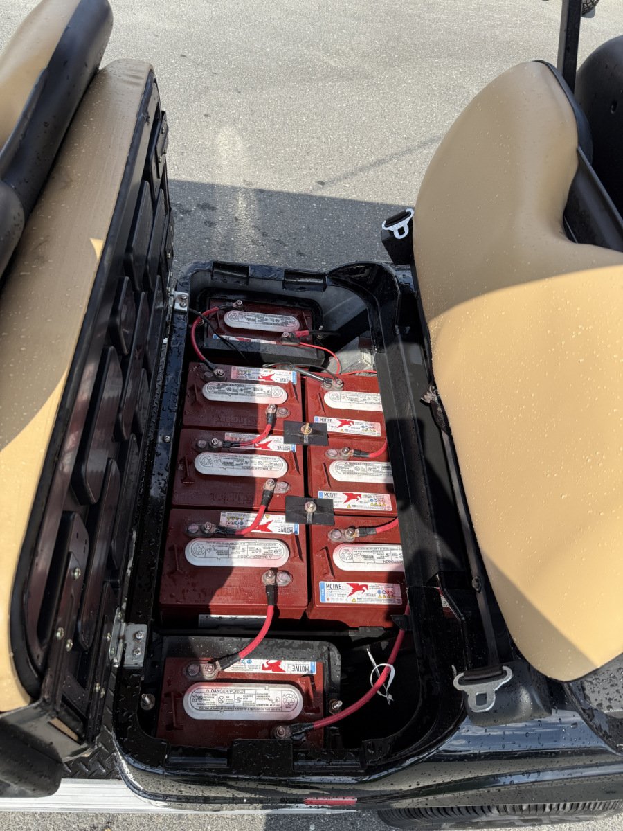 2019 Used Star Classic 4+2 48 volt Low Speed Vehicle street legal cart, only 615 miles For Sale